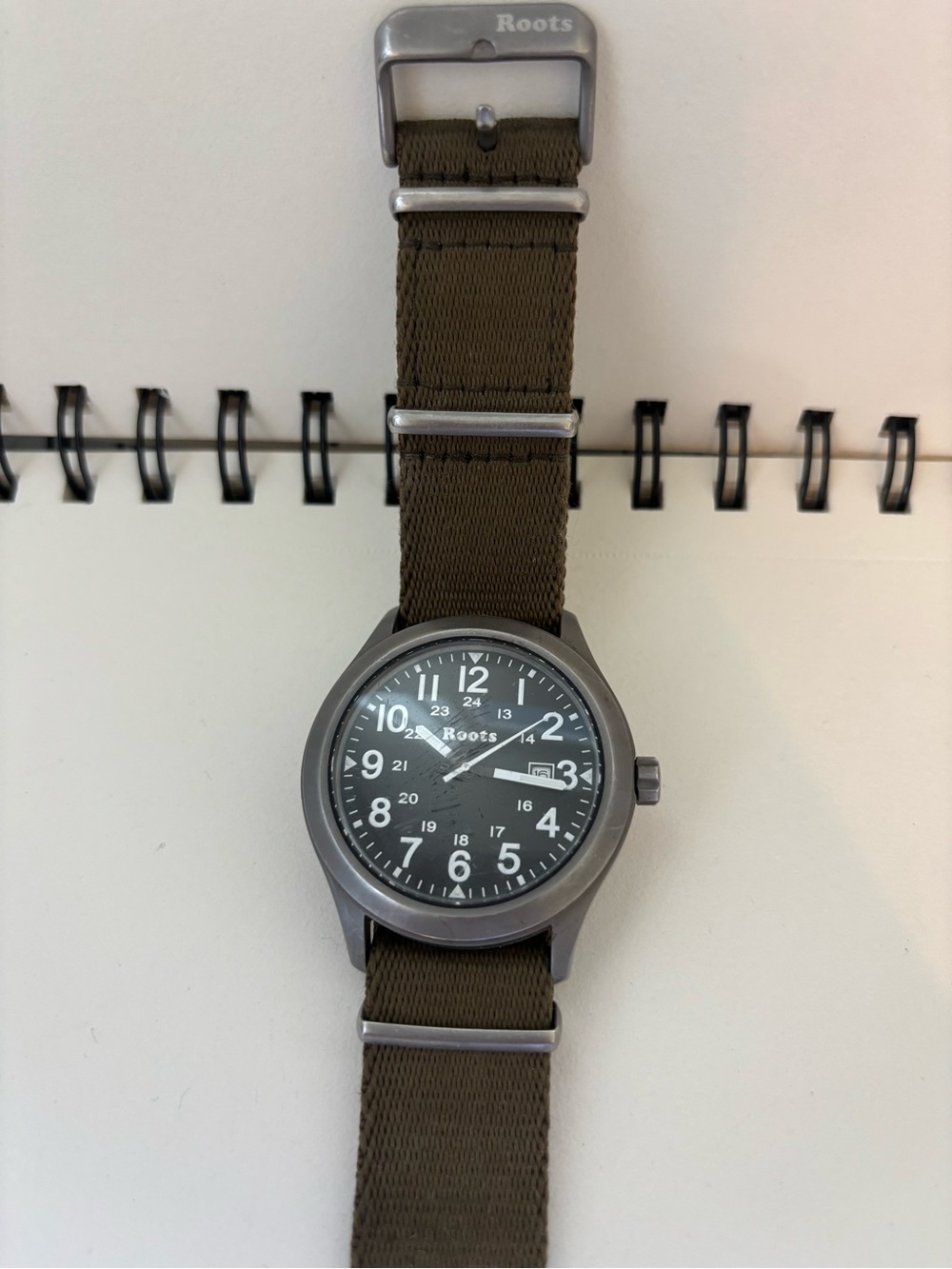 2000s Roots Men's Olive Green Field Watch with Gray Dial